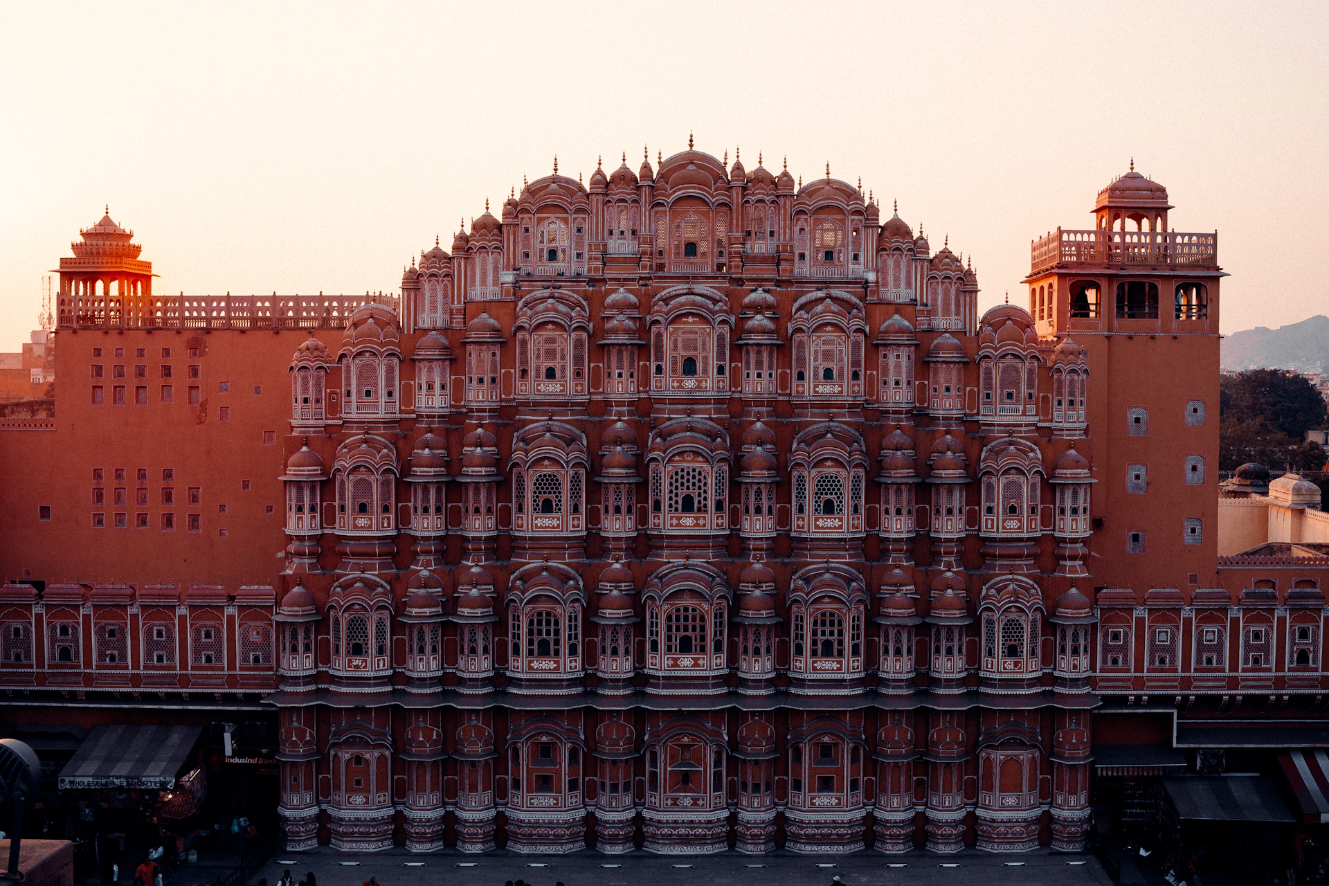 Traveler exploring Udaipur's City Palace